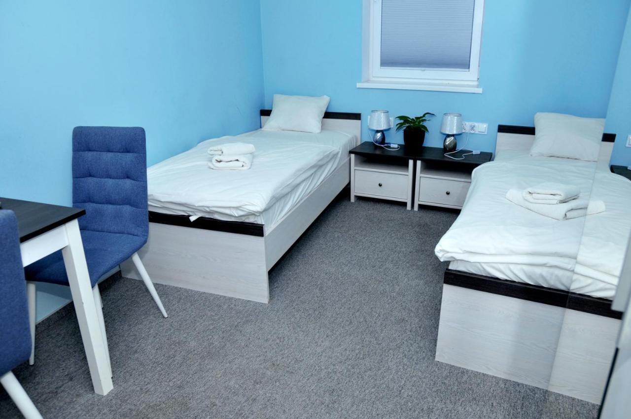 Pokoje, Apartamenty, Restauracja Marcus Oborniki Esterno foto