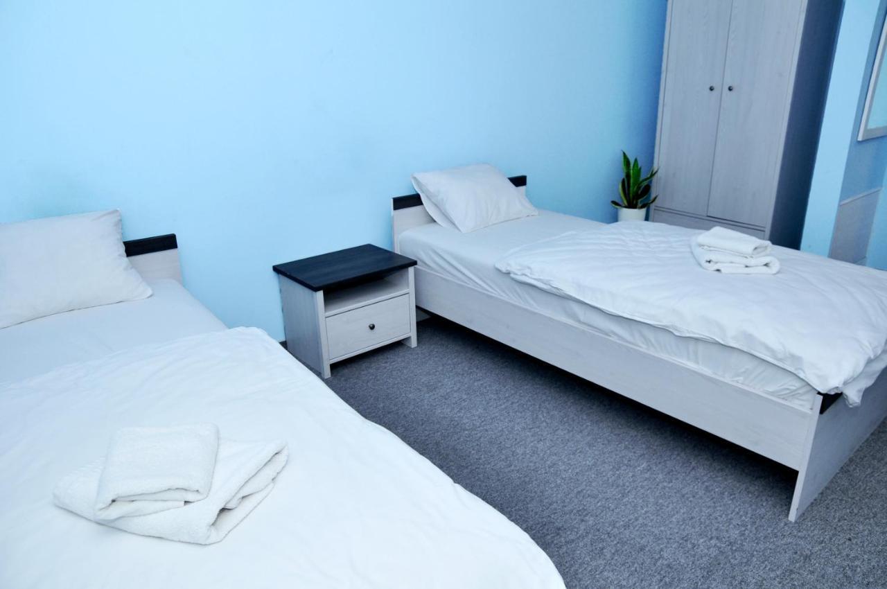 Pokoje, Apartamenty, Restauracja Marcus Oborniki Esterno foto